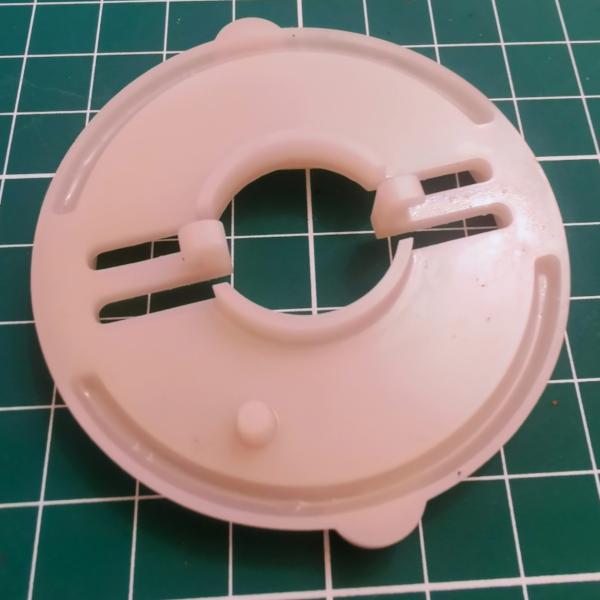 Фиксатор крышки мотора редуктора