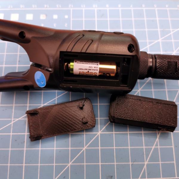 Крышка батарейного отсека сигнализатора поклёвки HIRISI